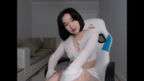 Snapshot of scamelia chatting on March 18, 5:10 am scamelia online show from March 18, 5:10 am