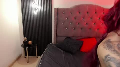 scarbadgirl_ online show from May 10, 4:06 am