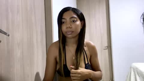 scarle222421 online show from December 5, 8:11 pm