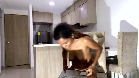 scarle222421 online show from December 19, 10:42 pm