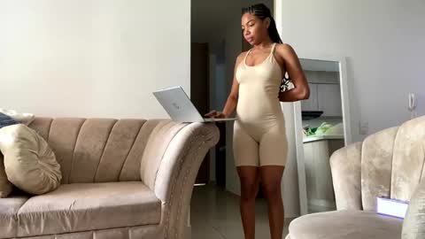 scarle222421 online show from January 3, 6:14 pm