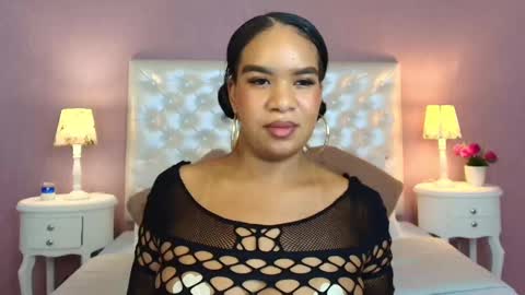 Snapshot of scarleett_fox_ chatting on October 2, 12:28 am Scartlett online show from October 2, 12:28 am