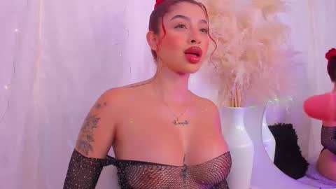 scarleett jones online show from November 27, 9:39 pm