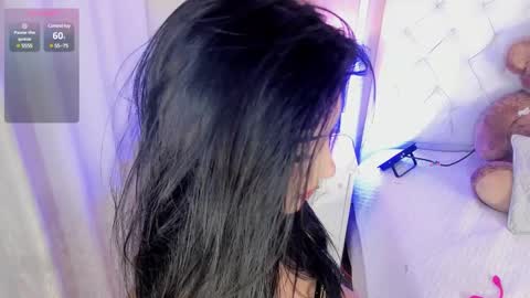 scarlet hill online show from December 14, 1:59 pm