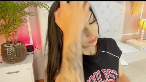 scarlet hill online show from February 28, 2:09 am