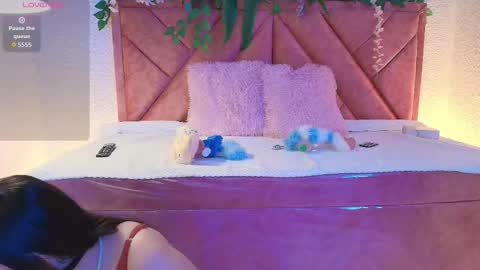 Scarlet  online show from September 14, 3:05 am