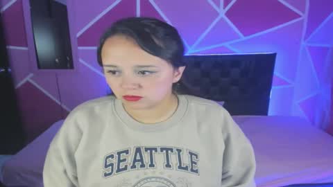 Snapshot of scarlet_angels02 chatting on October 6, 2:53 am scarlet_angels02 online show from October 6, 2:53 am