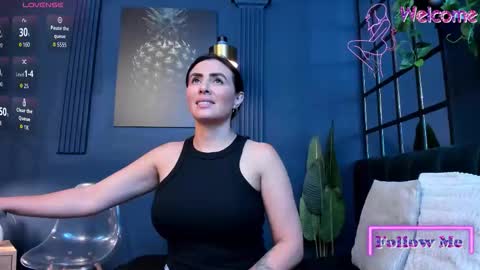 Scarlet Edwars online show from February 24, 12:03 pm