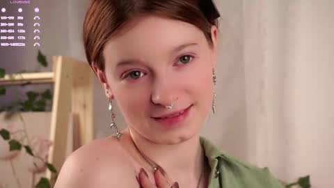 scarlet_fever10 online show from November 18, 12:42 pm