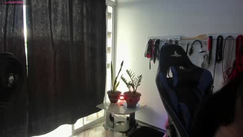 scarlet taylor kennedy online show from January 6, 7:24 pm