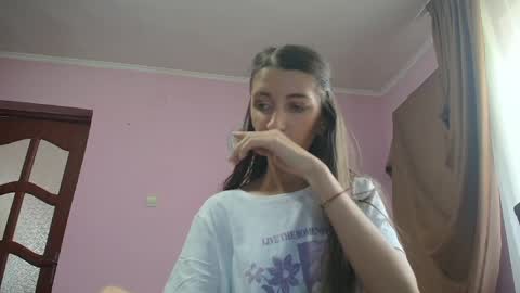 Snapshot of scarlet_rosse chatting on May 30, 8:22 am Scarlet online show from May 30, 8:22 am