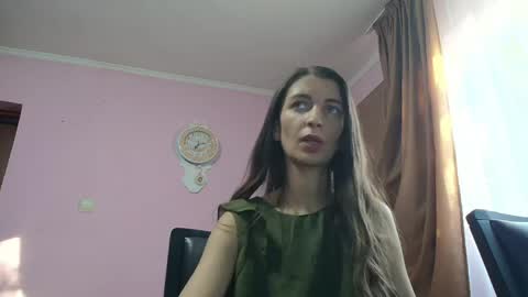 Snapshot of scarlet_rosse chatting on May 31, 4:25 pm Scarlet online show from May 31, 4:25 pm