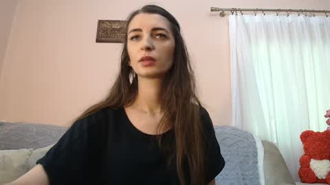 Snapshot of scarlet_rosse chatting on June 7, 9:02 am Scarlet online show from June 7, 9:02 am