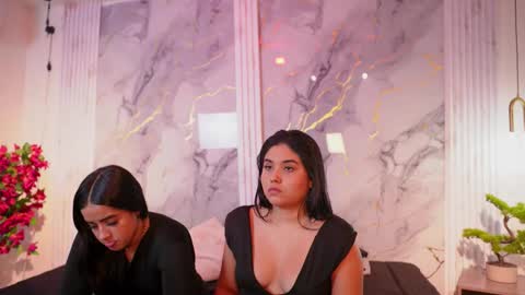 scarleta_and_naomi online show from January 16, 4:49 am