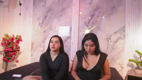 scarleta_and_naomi online show from January 19, 5:00 am