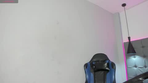 scarlet online show from March 29, 2:22 am