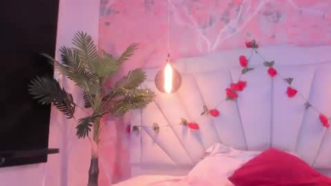 Snapshot of scarletdavis_ chatting on July 9, 12:09 pm Scarlet Dayana online show from July 9, 12:09 pm