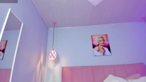 Snapshot of scarletgv chatting on January 13, 7:21 am Scarlet online show from January 13, 7:21 am