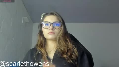 Snapshot of scarleth_owens1 chatting on March 24, 5:45 am online show from March 24, 5:45 am