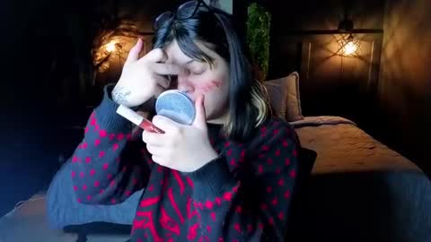 Snapshot of scarleth_shadow chatting on September 29, 1:22 am SCARLETH online show from September 29, 1:22 am