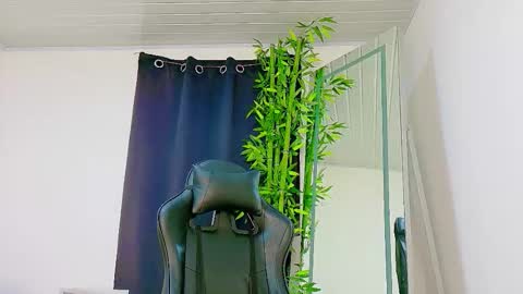 Denis online show from December 2, 11:34 pm