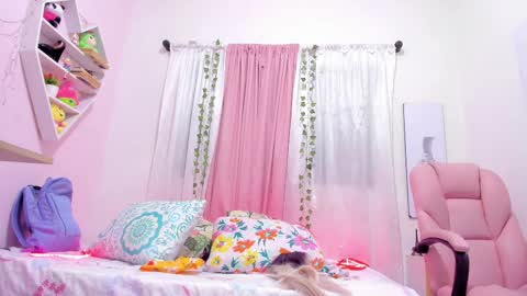 Snapshot of scarletliz chatting on March 11, 12:17 pm Scarletliz online show from March 11, 12:17 pm