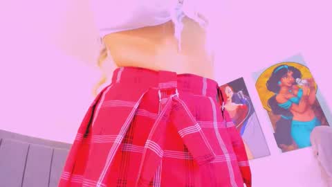 Snapshot of scarletliz chatting on September 30, 3:17 pm Scarletliz online show from September 30, 3:17 pm