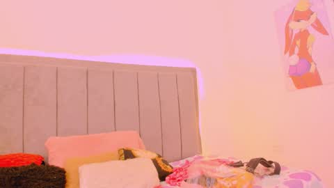 Snapshot of scarletliz chatting on October 1, 12:22 pm Scarletliz online show from October 1, 12:22 pm