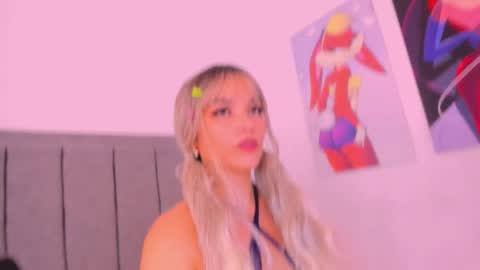 Snapshot of scarletliz chatting on October 29, 3:58 pm Scarletliz online show from October 29, 3:58 pm