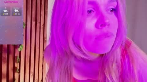 scarletmarney online show from April 14, 11:00 pm