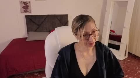 Scarlett online show from April 1, 11:55 am