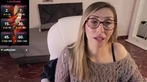 Scarlett online show from April 9, 11:59 am