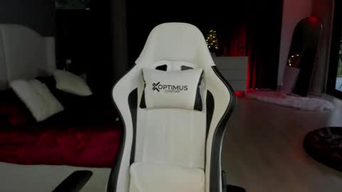 juli online show from January 15, 10:46 pm