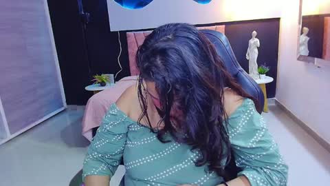  SCARLETT online show from April 24, 2:47 am