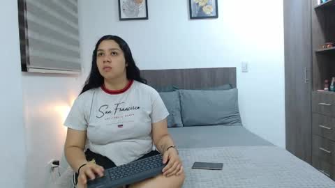 Snapshot of scarlett_brown69 chatting on May 20, 9:37 am Scarlett Brown online show from May 20, 9:37 am