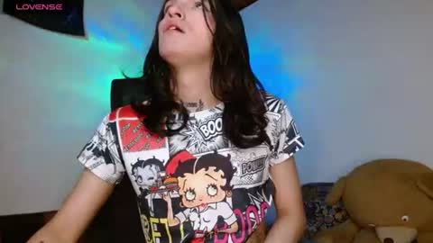 Snapshot of scarlett_crastrawberry chatting on July 3, 9:59 am scarlet online show from July 3, 9:59 am