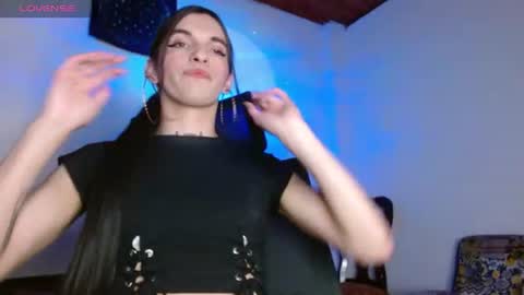 Snapshot of scarlett_crastrawberry chatting on July 10, 4:53 pm scarlet online show from July 10, 4:53 pm
