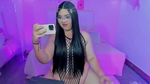 Scarlett  online show from March 7, 2:03 pm