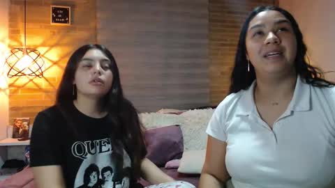 Scarlett and Jazmin online show from December 20, 10:22 am