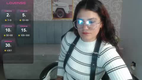Snapshot of scarlett_jhonson_ch chatting on April 16, 8:09 pm scarlett_jhonson_ch online show from April 16, 8:09 pm
