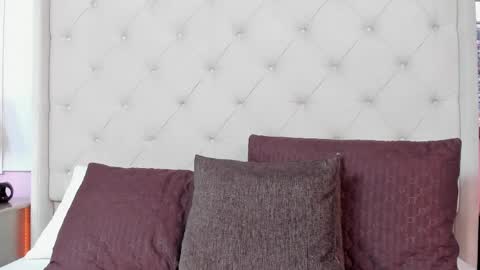 scarlett_leblanc_ online show from April 7, 11:54 am