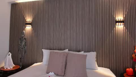 Mon to Sat 545pm to 1030pm col online show from October 22, 11:15 pm