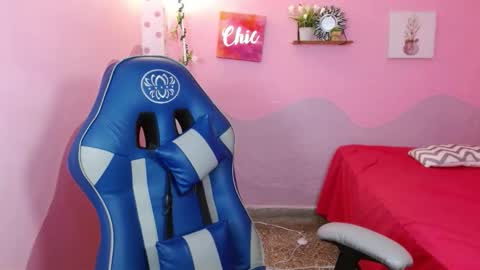 Scarlett 3 online show from January 10, 1:46 pm