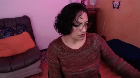 Snapshot of scarlett_sax chatting on February 25, 1:30 am Scarlett sax online show from February 25, 1:30 am