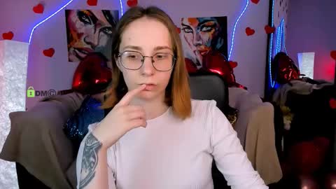 Snapshot of scarlett_silence_ chatting on February 14, 10:12 am Scarlett online show from February 14, 10:12 am