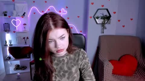 Snapshot of scarlett_silence_ chatting on February 15, 10:14 am Scarlett online show from February 15, 10:14 am