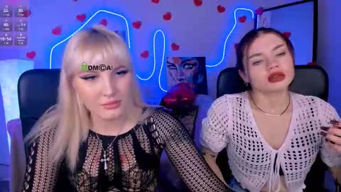 Snapshot of scarlett_silence_ chatting on February 16, 8:27 pm Scarlett online show from February 16, 8:27 pm