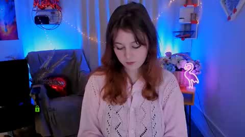 Snapshot of scarlett_silence_ chatting on February 19, 9:00 pm Scarlett online show from February 19, 9:00 pm