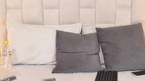 Snapshot of scarlett_sm chatting on October 16, 7:48 pm scarlett_sm online show from October 16, 7:48 pm