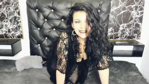 Snapshot of scarlett_w0lf chatting on February 13, 4:07 pm Scarlett online show from February 13, 4:07 pm